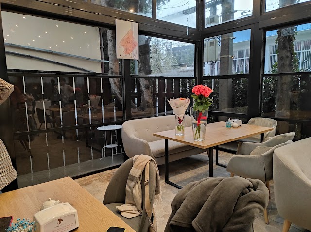 Chatr Café (“Umbrella Café”)