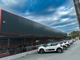 Photo n°9 de AD Carrosserie et Garage Expert ROUSSEAU à Guîtres (Atelier de réparation automobile)