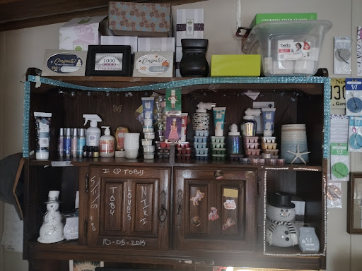 Scents and More with Niki Diserio, Independent Scentsy Consultant - Thumbnail