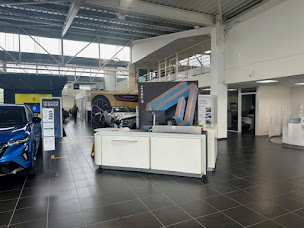 Photo n°6 de RENAULT CALAIS - GROUPE AUTOSPHERE à Coquelles (Vendeur de voitures d'occasion)