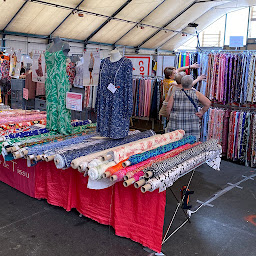 Photo n°8 de Fleur de tissu à Chandon (Magasin de tissus)