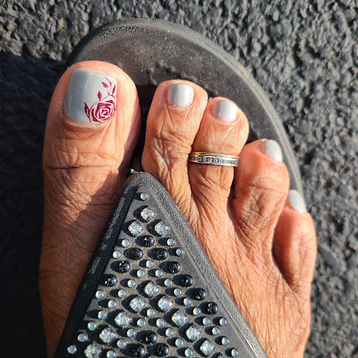 Bavi Nails - Thumbnail