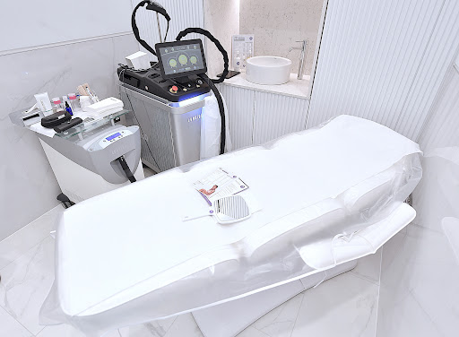 Thérapie Clinic - Bristol - Thumbnail