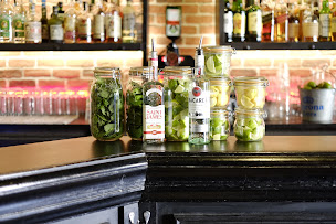 Photo n°30 de Pub Saint-Michel à Paris (Bar sportif)