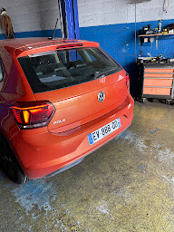 Photo n°6 de AUTOS PNEUS 68 - MECANIQUE véhicule disque plaquettes VIDANGE ROTULE JANTES FREINS à Wittenheim (Garage automobile)