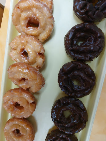 Tigard Donut by null