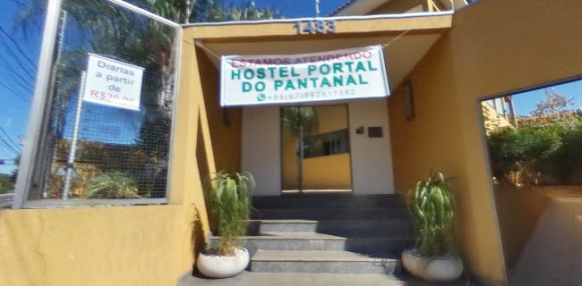 hostelportaldopantanal.com