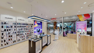 Photo n°24 de Boutique SFR Puteaux Les 4 Temps à Puteaux (Opérateur téléphonique)