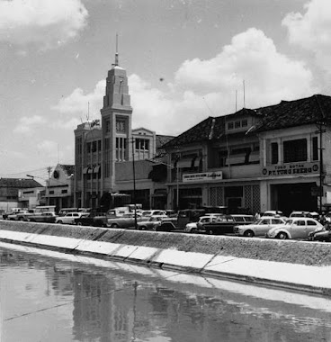 Antara Meseum, Author: Rudy Hermansjah Tahir