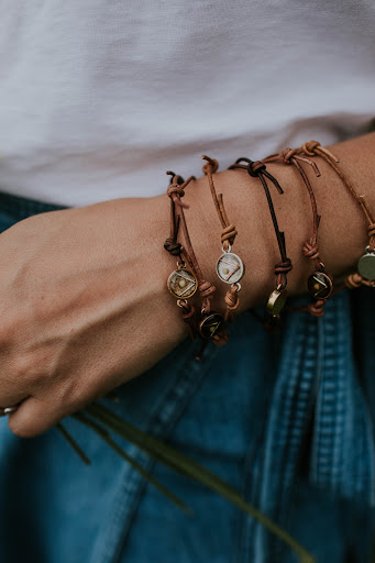 Gracefully Wrapped - Visual