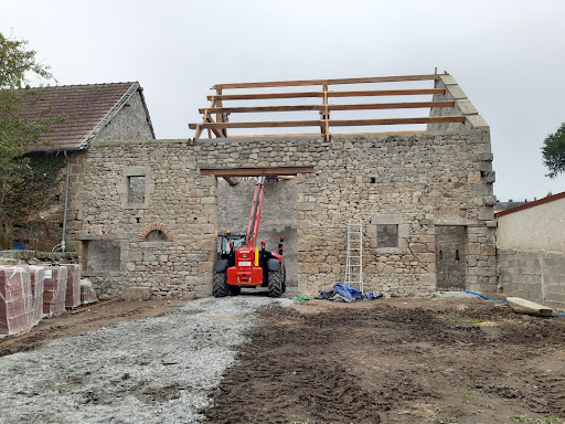 Photo de LB Rénovation - Couvreur zingueur en Creuse - Rénovation de toiture à Bussière-Dunoise (23320)