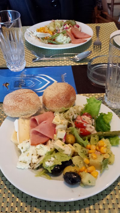Photos of Restaurant Le Paradisier (M&ouml;venpick Hotel)