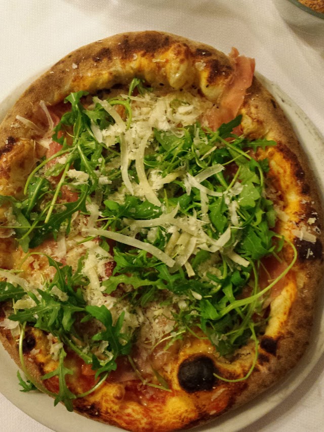 Pizzeria La Tana del Lupo