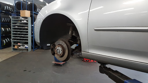 Autoservice KwikFit Amsterdam Centrum - Thumbnail