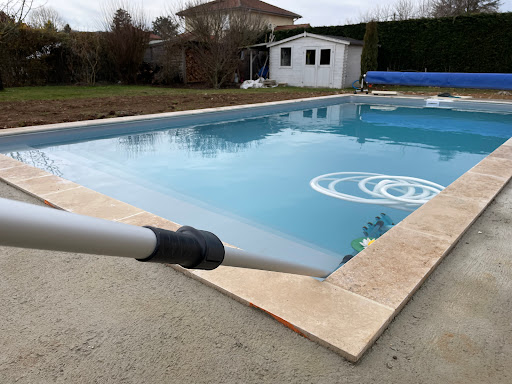 Photo de Piscines Desjoyaux à Lumbin (38660)