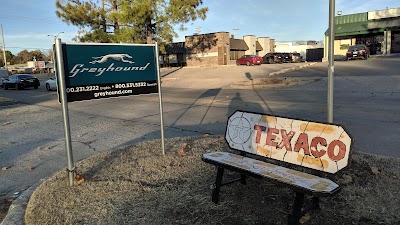 Greyhound: Bus Station