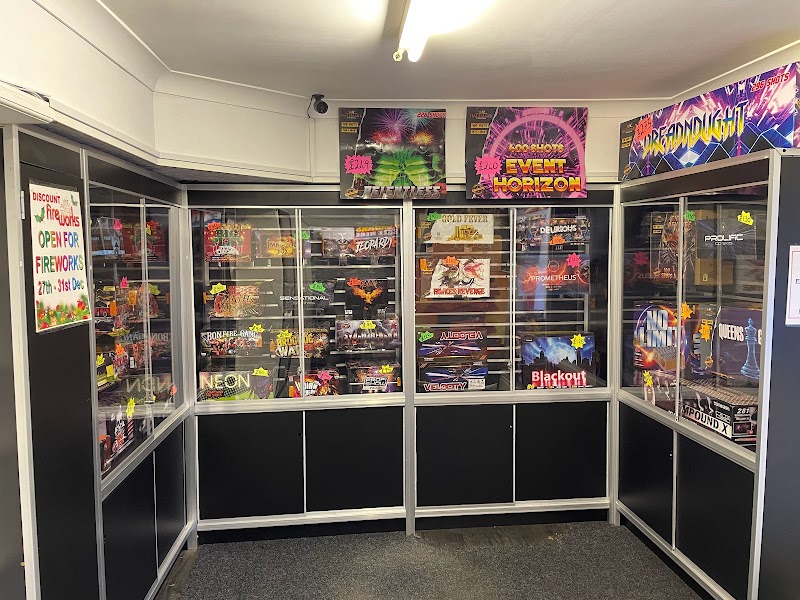 Discount Fireworks Hull photo 2