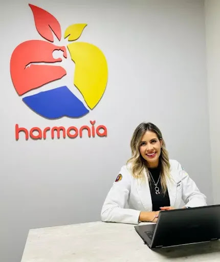 Control de peso en Cumbres Monterrey, Nutrióloga Maura