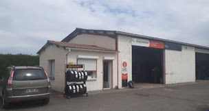 Photo n°2 de Garage MERCERON EUROREPAR CAR SERVICE à Mosnac-Saint-Simeux (Vendeur de voitures d'occasion)