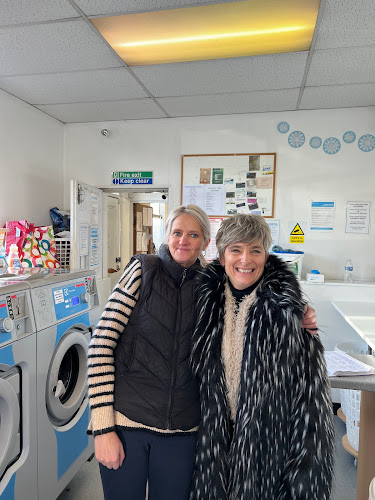 Comments and reviews of Magdalen Launderette