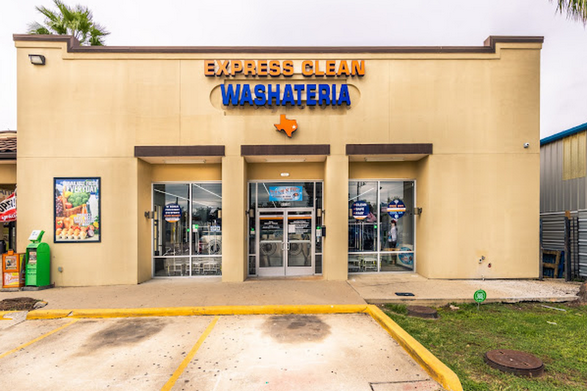 Express Clean Washateria - Wash & Fold Pros laundromat interior in Houston, TX