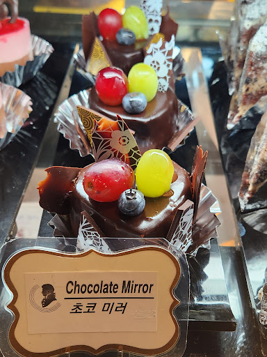 Cafe Mozart Bakery - Thumbnail