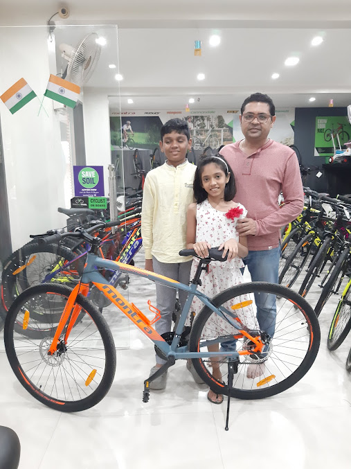 Af1qipmvcome3tol4afdbvqb8knebe3w7etvl9pldrqq=s677 K No