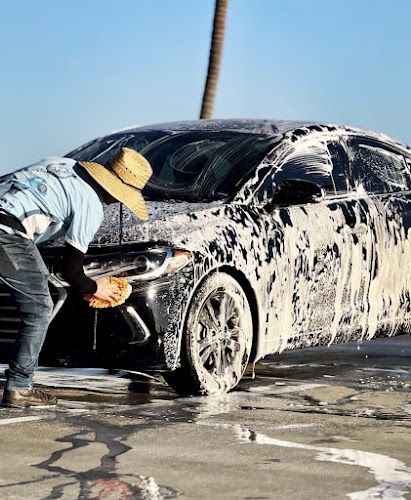 TYCHE LUXURY MOBILE CARWASH