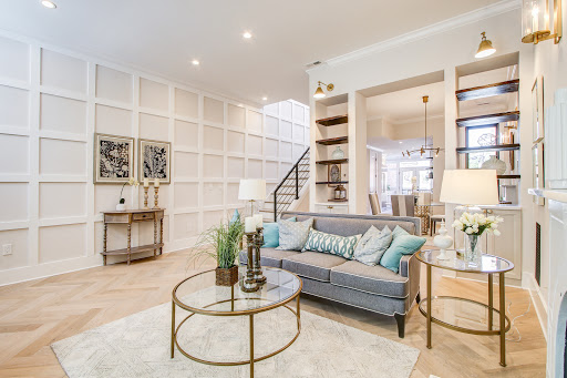 MacDonald/Becker Team - TTR Sotheby's International Realty Logo