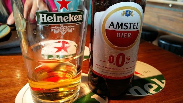 Cafe Binnen Buiten