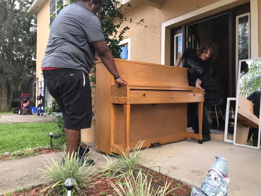 Piper's Moving Co. - Visual