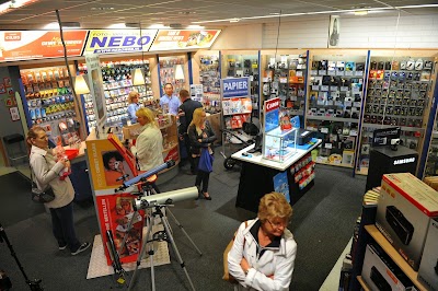 electronics-store