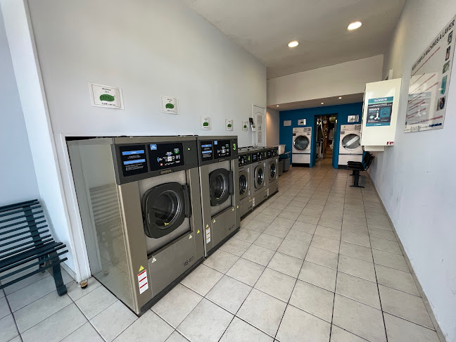 Laverie automatique / Dépôt de linge