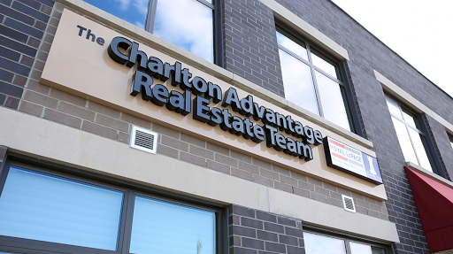 The Charlton Advantage Real Estate Team Logo