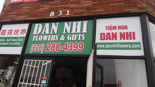Dannhi Flowers