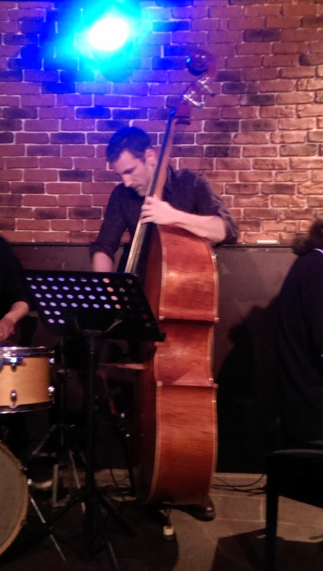 Labo Music Bar