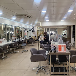 Photo n°3 de Franck Provost - Coiffeur Quetigny à Quetigny (Magasin de cosmétiques)