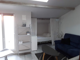 Photo n°4 de AT'M'S Espace Bien Être Coworking Galerie d'Art à Vallauris (Espace Internet)