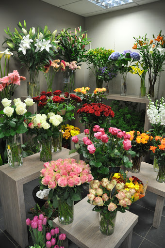 Des fleurs, des fleurs etc...