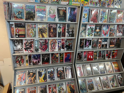 Argos Comics & Used Book Shop by null