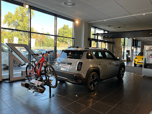 Photo n°23 de RENAULT MARSEILLE LA VALENTINE - RRG à Marseille (Concessionnaire automobile)