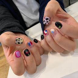 Photo n°5 de Meet Nail -Marais Paris4e à Paris (Salon de manucure)