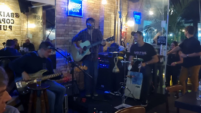 Baixo Copa Pub - Bar