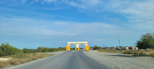 Arco de acceso a Lampazos de Naranjo - Thumbnail