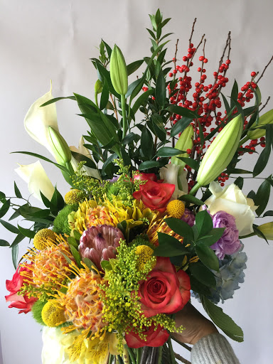 April Showers Floral Designs - Thumbnail