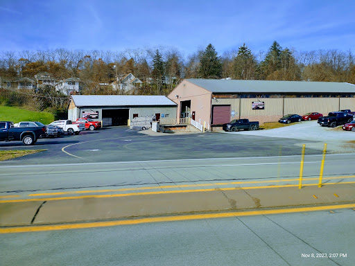 Henschel & Sons Auto Warehouse Inc
