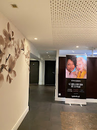 Photo n°3 de Docteur Jérôme Monnier -Centre Chirurgical Esthétique d'Aromance- à Besançon (Chirurgien plasticien)