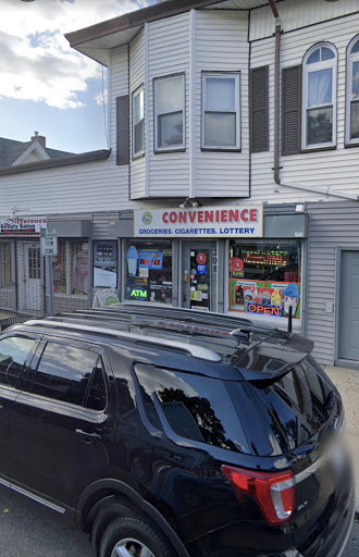 Dee's Convenience - Visual