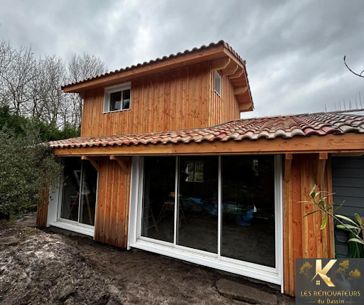 Photo de Les Rénovateurs du Bassin - Couvreur / Menuisier / Terrasses / Agrandissements bois Bassin d'Arcachon à Sanguinet (40460)