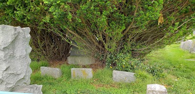 Old Tennent Cemetery & Memorial Building